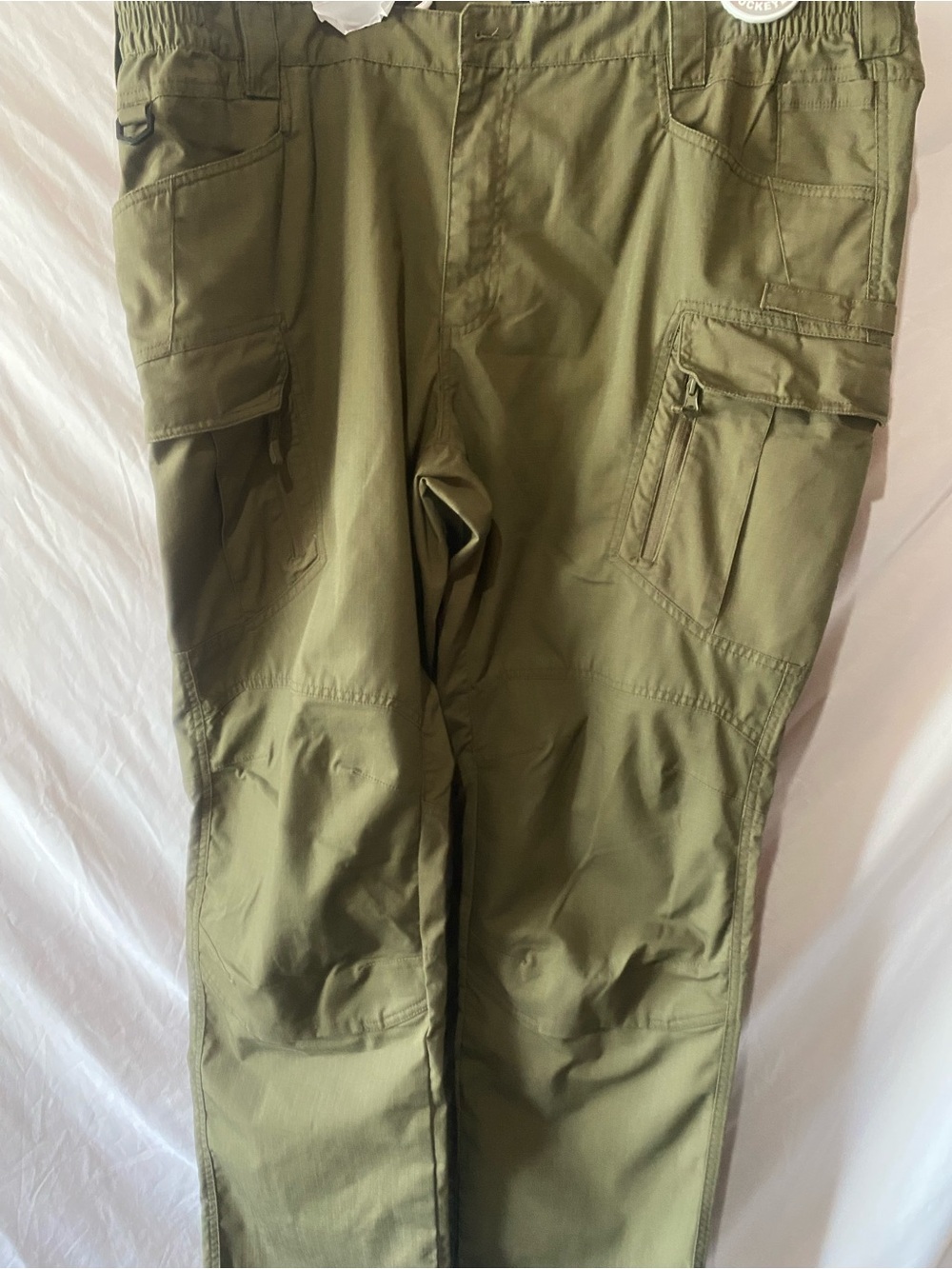 Men's Olive Cargo Pants with Utility Pockets and Elastic Waistband